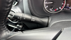 Nissan Juke 1.0 DiG-T N-Connecta 5dr Petrol Hatchback